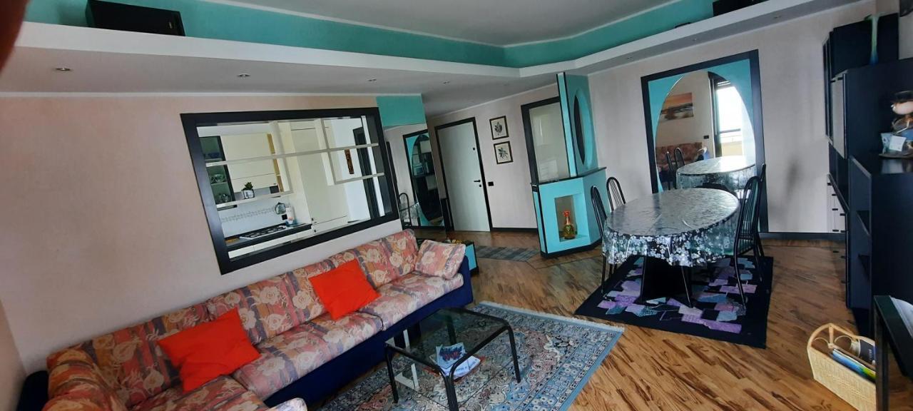 La Terrazza Casa Vacanza Carenno Екстериор снимка