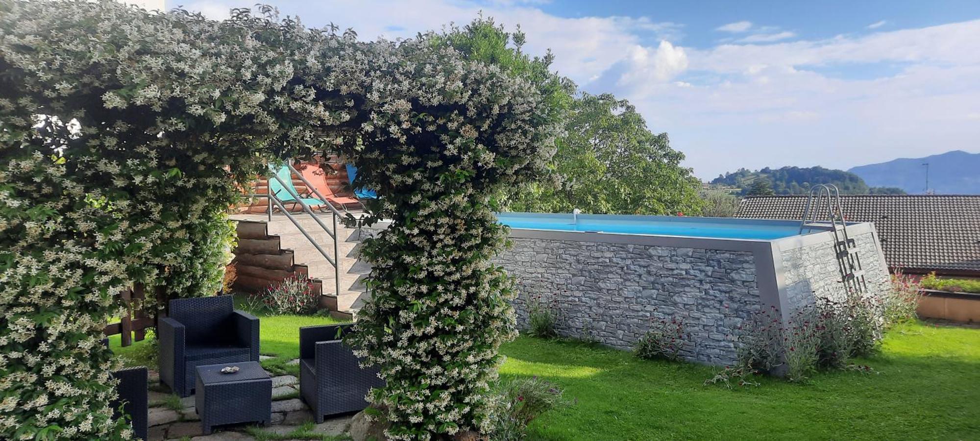 La Terrazza Casa Vacanza Carenno Екстериор снимка